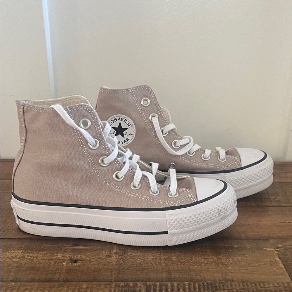 Converse Women's High-Top Sneakers - Light Tan